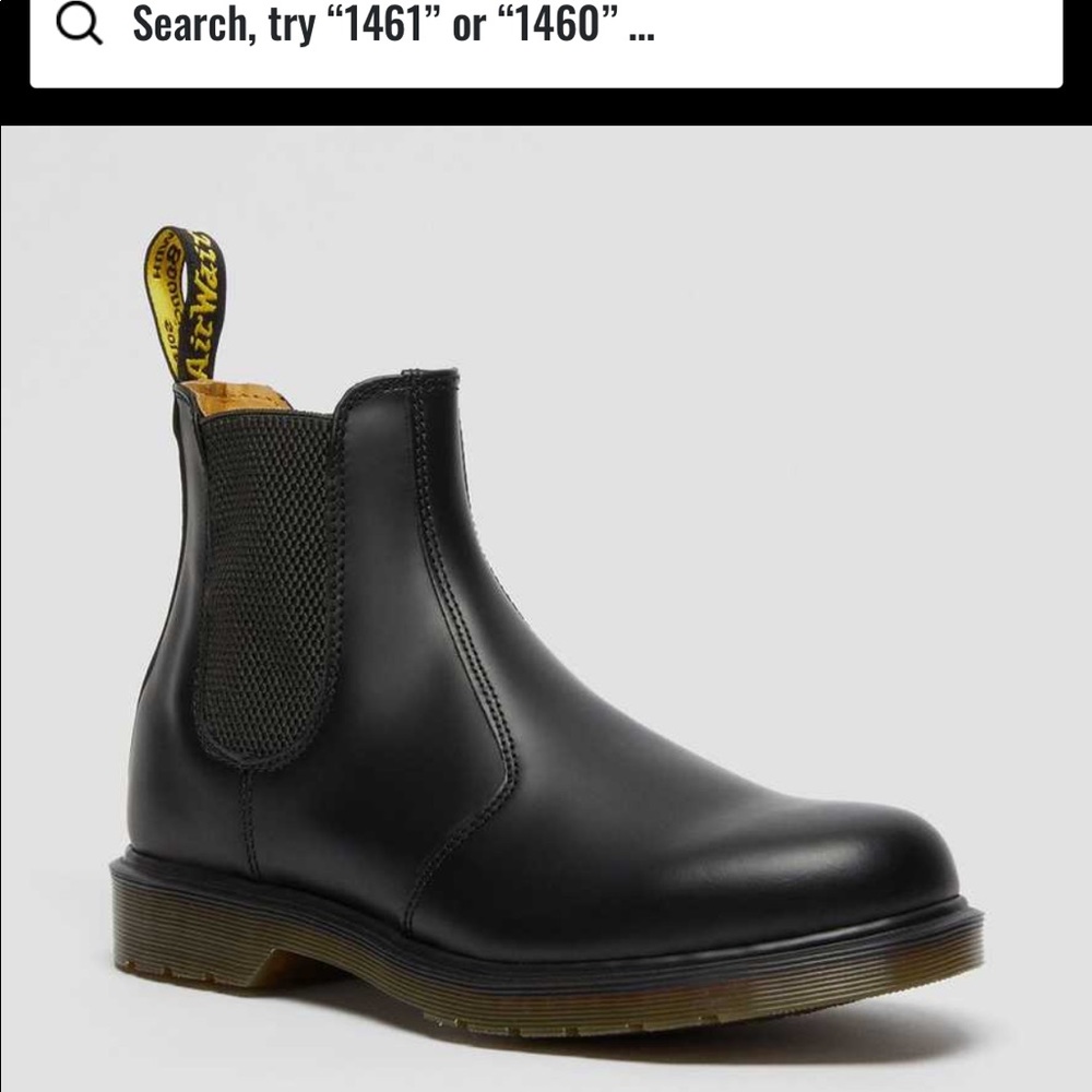 COPY - Doc Martens Smooth Leather Chelsea